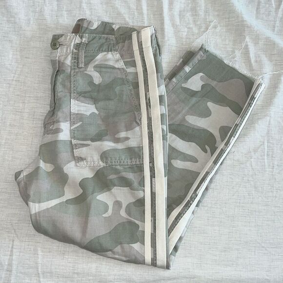 MOTHER The Shaker Chop Crop Fray Camo Pants Y2K Mid Rise Streetwear Size 26 - Picture 10 of 10
